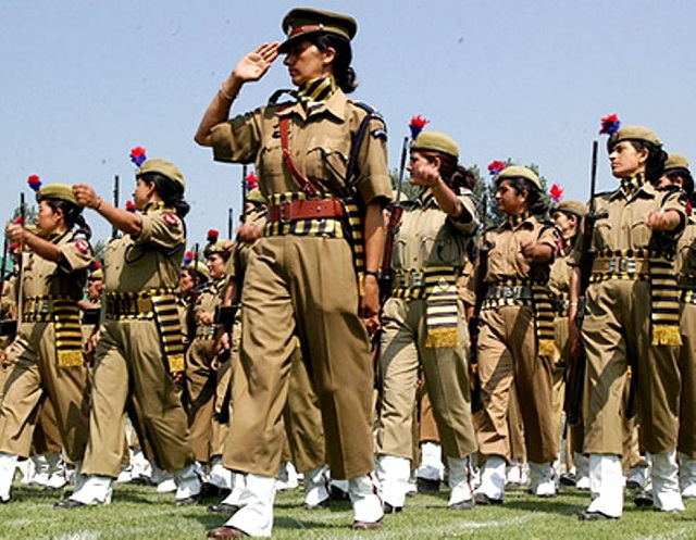 Indian army to induct women soldiers