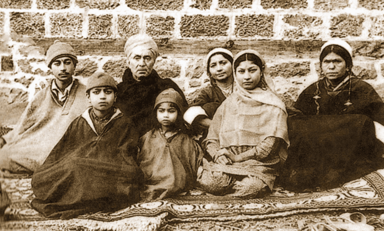 kashmir pandits rare family photograph.jpg