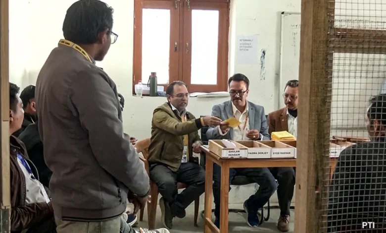 8ppiodp8 ladakh hill council vote count 1200 625x300 08 October 23