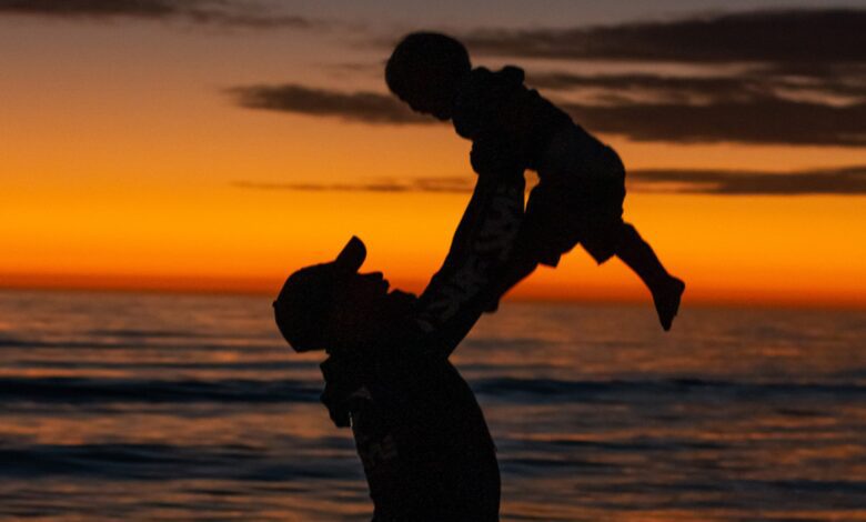 1600x960 454334 father and son sunset 780x470 1