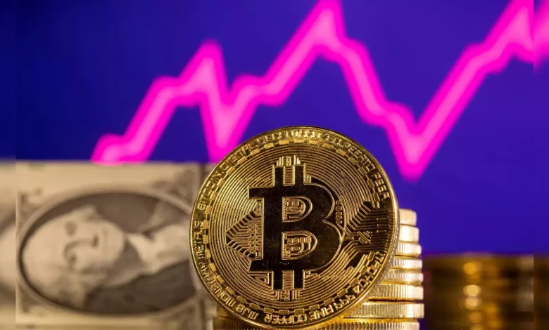 bitcoin rises above 42000 for first time since april 2022